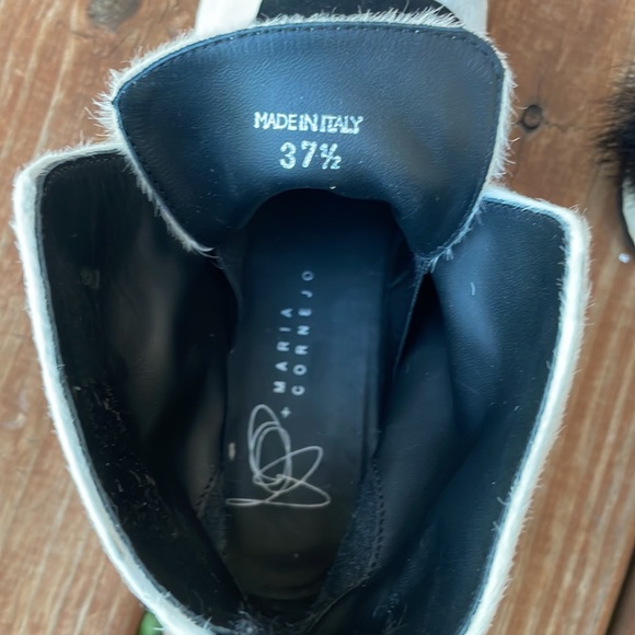 Zero + Maria Cornejo Evi White & Black
Sneakers Boots Size 7 - 7.5, EUR 37.5 - Picture 11 of 11